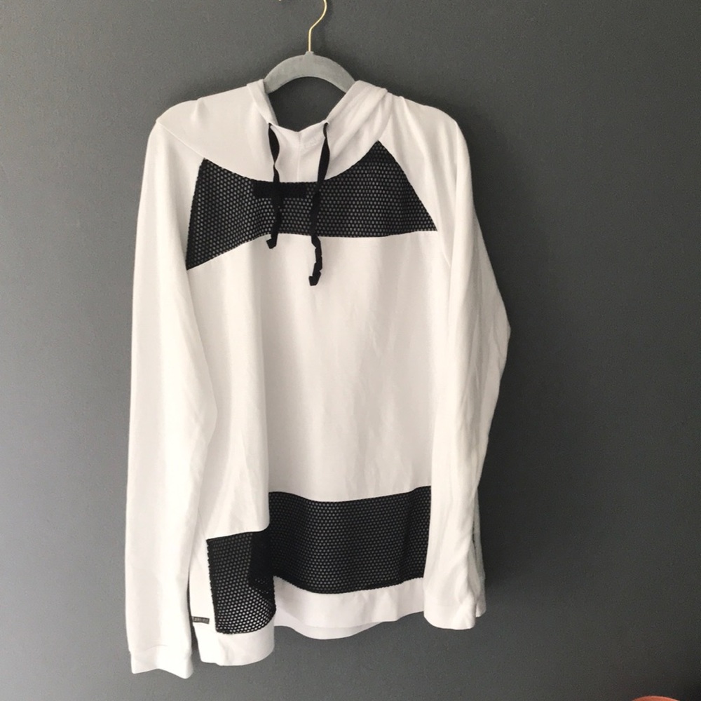 Active long sleeve shirt.